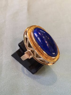 14K Goud - geelgouden ring met een ovaal geslepen Lapis Lazuli steen, jaren 50-60 kopen? Bied vanaf 285!