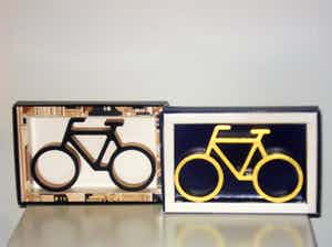 Marcel Wanders - 2 fietsen collectie 'World Bicycle Relief' verkocht voor € 90!