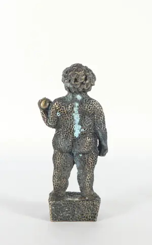 Carolein Smit - Bronzen beeld, Klein jongetje met bal kopen? Bied vanaf 1!