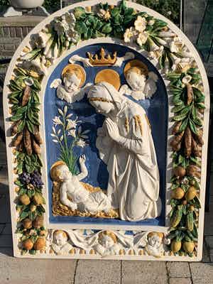 Niet of onleesbaar gesigneerd - Madonna met kind verkocht voor € 1!