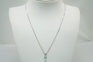 25- Mooi 14 kt gouden aquamarijn hangertje aan een fijn 14kt wit gouden collier kopen? Bied vanaf 120!