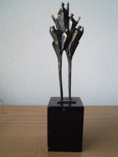 Corry Ammerlaan - Prachtig hoog slank beeldje op marmeren voetje. kopen? Bied vanaf 35!