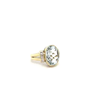 Timeless ring 14Karat (585) yellowgold with fine aquamarine and brillants kopen? Bied vanaf 420!
