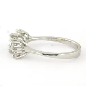 18k gouden ring bezet met briljant geslepen diamanten tot. 0,25ct - F/G - VS/SI kopen? Bied vanaf 395!
