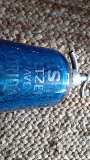 Curiosa - spuitfles antiek vintage retro soda waterfles blauw sifon kopen? Bied vanaf 10!
