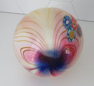 Niet of onleesbaar gesigneerd - Zeer zware dikwandige gele roze Millefiori vaas kopen? Bied vanaf 10!