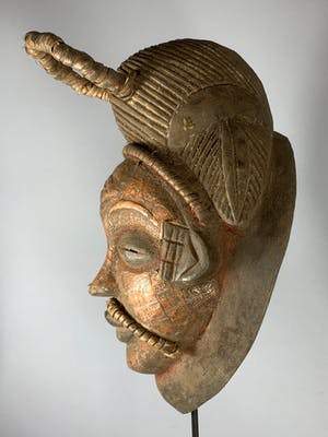Punu - African female mask from the Punu - Gabon. kopen? Bied vanaf 65!