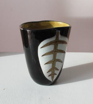 Luzerner Keramik - Vrij gevormd Fifties hand beschilderd vaasje kopen? Bied vanaf 19!