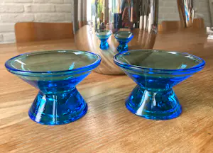 Iittala - Set van 2 Iittala Finland, Kartio kandelaars blauw - door Kaj Franck kaufen? Bieten Sie von 29!