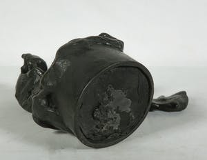 Ger Lataster - Krachtig bronzen plastiek, Hand vlag kopen? Bied vanaf 400!