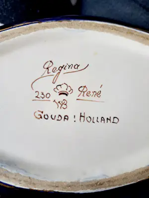 Kunstaardewerkfabriek Regina - Plateel Schaaltje gemerkt door Regina - René WB Gouda Holland, 1938 kopen? Bied vanaf 35!