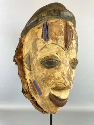 Yoruba - African Yoruba masks - Nigeria. verkocht voor € 45!