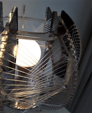 Niet of onleesbaar gesigneerd - Gemerkt Globo- Tafellamp, vermoedelijk ontwerp Paul Secon Swag kopen? Bied vanaf 1!