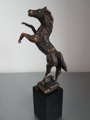 Ruurd Hallema - Bronzen beeld "Steigerend Paard" kopen? Bied vanaf 50!