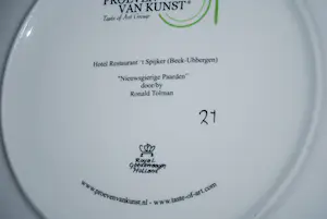 Ronald Tolman - bord Goedewaagen genummerd 21 + boek Applaus kopen? Bied vanaf 30!