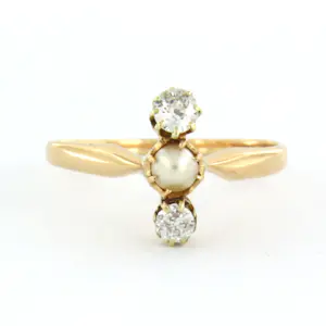 14k gouden ring bezet met parel en oud Amsterdams geslepen diamant tot. 0,30ct kaufen? Bieten Sie von 410!