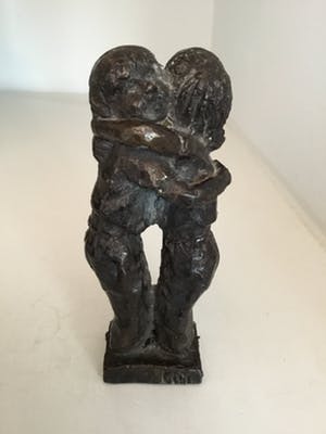 Corry Ammerlaan - Sculptuur “ Vriendschap “ kopen? Bied vanaf 45!