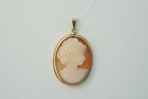 2293b - Antieke 14 karaat geel-gouden Camee hanger - dame en profil - gekeurd kopen? Bied vanaf 70!