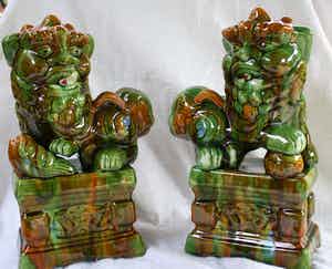 Niet of onleesbaar gesigneerd - Foohonden. verkocht voor € 1!