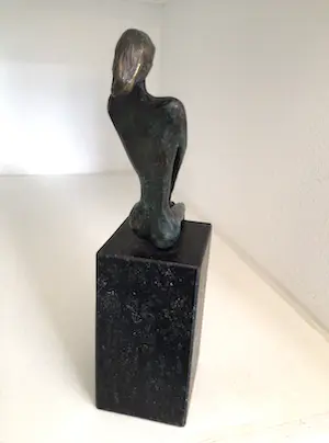 Corry Ammerlaan - Sculptuur “ Geniet ! “ kopen? Bied vanaf 95!