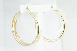 07 -  Elegante set 18 karaats geel-gouden dames "Creolen" met Griekse sleutels kopen? Bied vanaf 140!