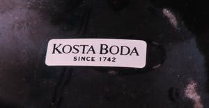 Ulrica Hydman-Vallien - Handgeschilderde glazen vaas voor Kosta Boda kopen? Bied vanaf 85!