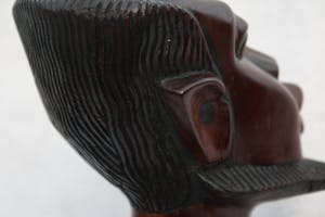Niet of onleesbaar gesigneerd - Inheemse Man kopen? Bied vanaf 1!