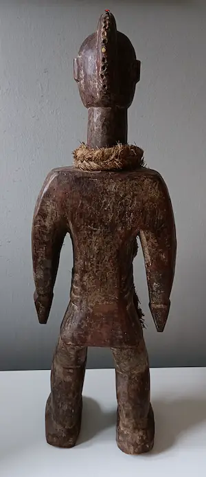 Koro - Ceremonieel beeld met uithollingen om uit te drinken kopen? Bied vanaf 75!