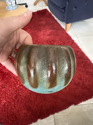 Plateelbakkerij Zuid-Holland - Set van 3 vintage Plazuid Gouda aardewerk vaasjes – “Muwelee” glazuur kopen? Bied vanaf 35!