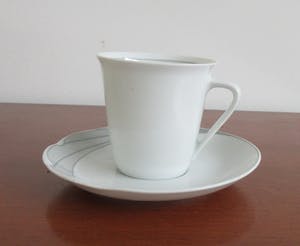 Hutschenreuther - Vijf kop- en schotels Maxim's Paris decor Marquis ontwerp Pierre Cardin kopen? Bied vanaf 25!