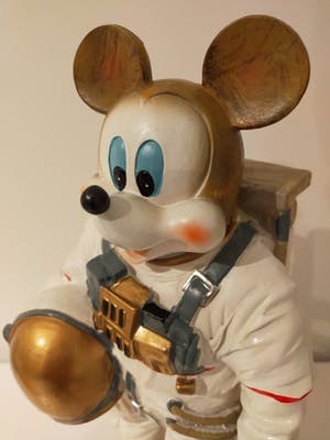 Hannes D'Haese - Mickey Mouse in space kopen? Bied vanaf 150!