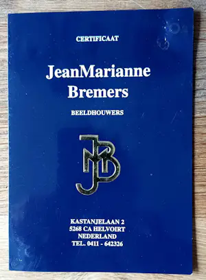 Jean en Marianne Bremers - groot bronzen beeld: Monique, een poserende dame + certificaat (unica!) kopen? Bied vanaf 895!