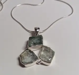 Set Zilveren sieraden  met Ruwe Aquamarijn . kopen? Bied vanaf 95!