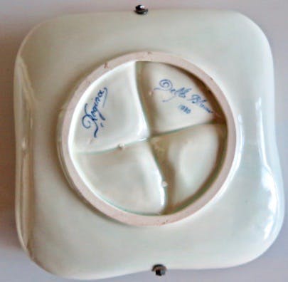 Kunstaardewerkfabriek Regina - Schaal Delfts blauw - Met verzilverd fraai ingesneden hengsel kopen? Bied vanaf 1!