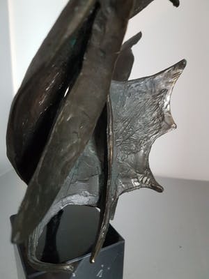 Bernadette Leijdekkers - Brons beeld " de wind in de zeilen " kopen? Bied vanaf 50!