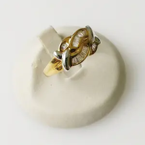 Diamanten ring van 0,32 karaat kopen? Bied vanaf 650!