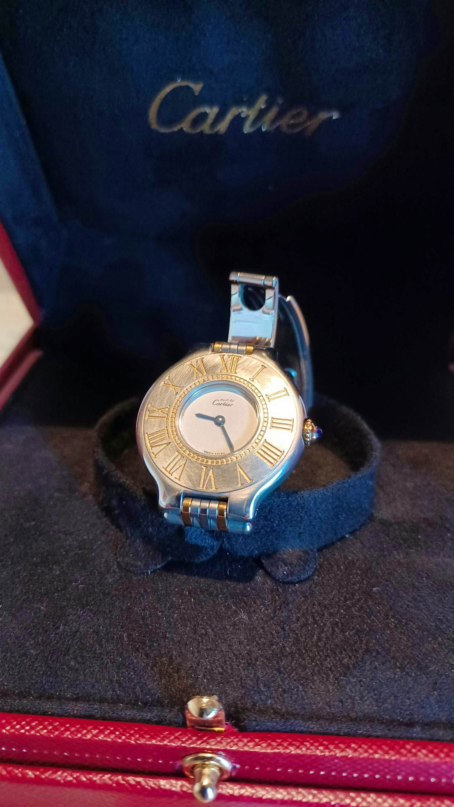 Dames uurwerk ´Cartier´ kopen? Bied vanaf 1400!