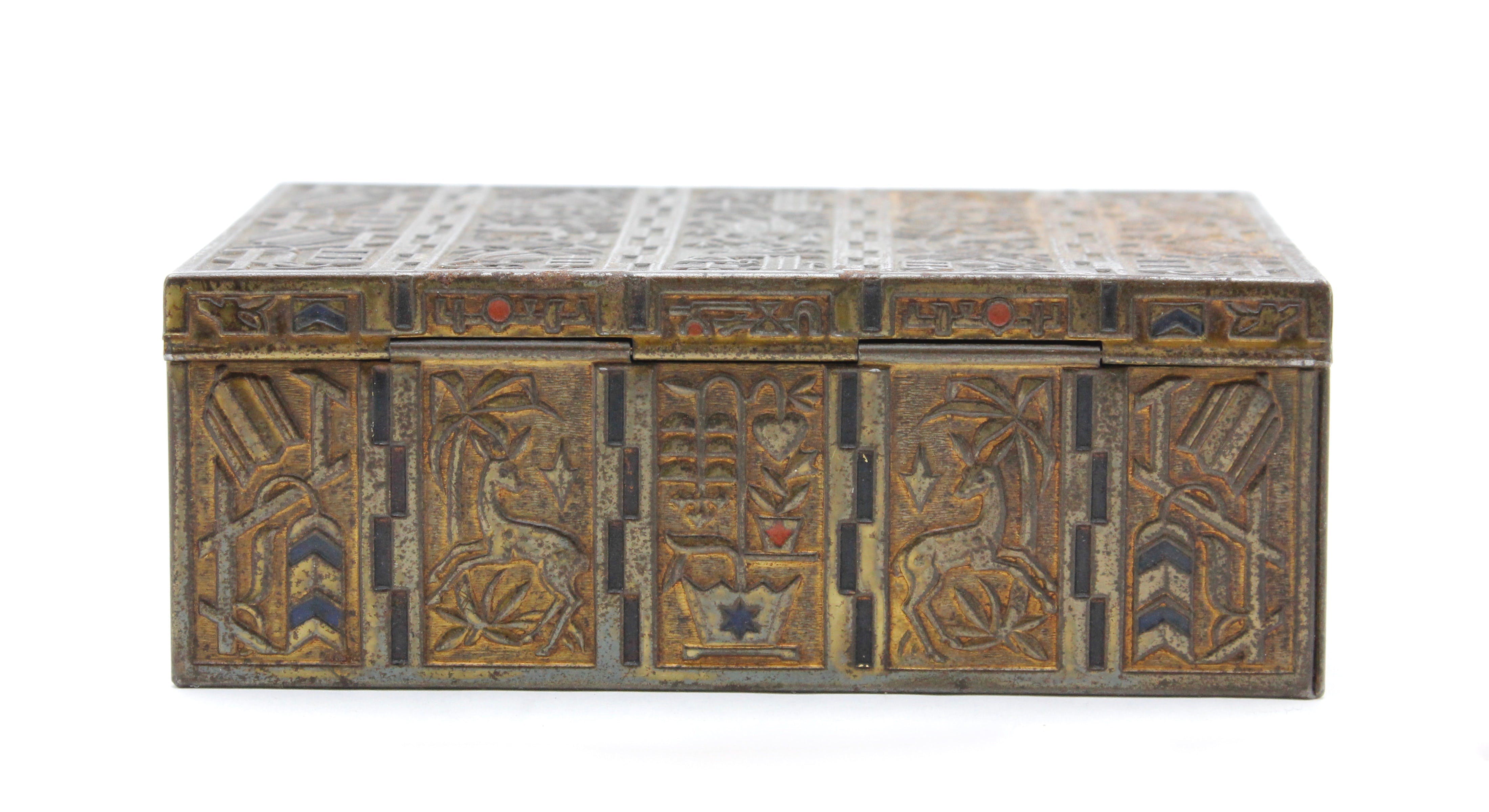 Eugen Schwemmle - voor Erhardt und Söhne - Geel koperen gepatineerde Art Deco doos kopen? Bied vanaf 19!