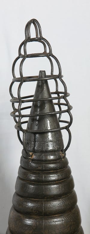 Aart Huizer - Hout en metaal, Kegel II (Groot) kopen? Bied vanaf 1!