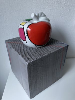 Marianne Bey - Like Apple / Mondriaan style kopen? Bied vanaf 70!