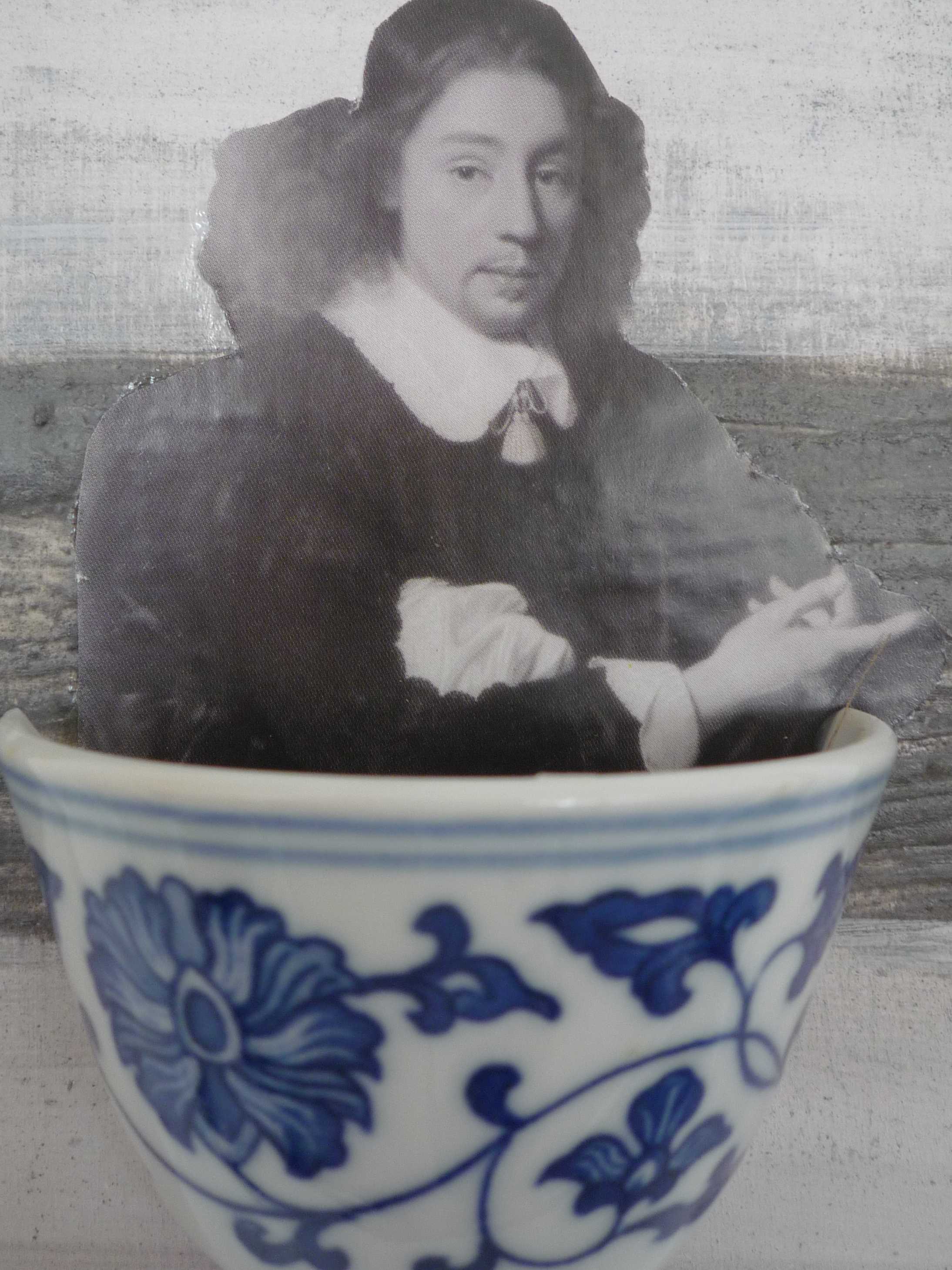 Irene van den Bos - Gentleman with his teacup. kopen? Bied vanaf 5!