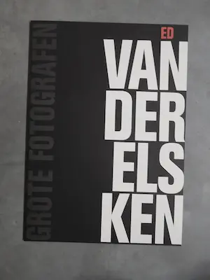 Rineke Dijkstra - en anderen - 20 Grote Fotografen - Uitgave Volkskrant 2011 - 45 x 33 x 11 cm kopen? Bied vanaf 50!