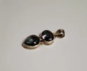 Nieuwe Handgemaakte hanger met mystic topaas kopen? Bied vanaf 45!