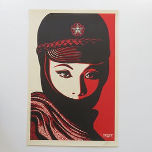 AcheterShepard Fairey - MUJER FATALE? Enchérissez de 1!