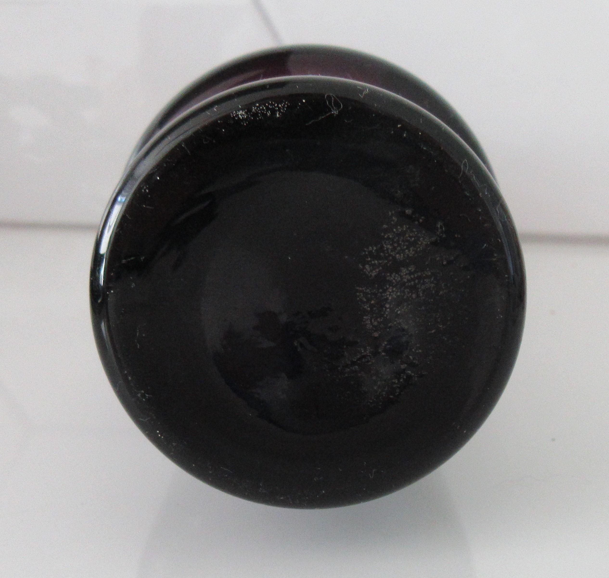 Niet of onleesbaar gesigneerd - Amethyst obelisk vormige ronde glazen vaas kopen? Bied vanaf 1!