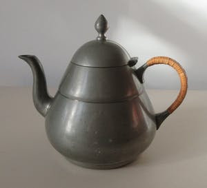 Curiosa - Art deco tinnen theepotje van Loch & Tollenaar uit Amsterdam kopen? Bied vanaf 1!