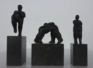 AcheterJan Pieter Leeuwenburgh - Set van drie bronzen beeldjes, Hardloper, Worstelaars en Zwanger? Enchérissez de 100!