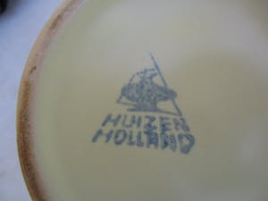 Potterie De Driehoek - Paletvormig gebakstel en een melkkan kopen? Bied vanaf 40!