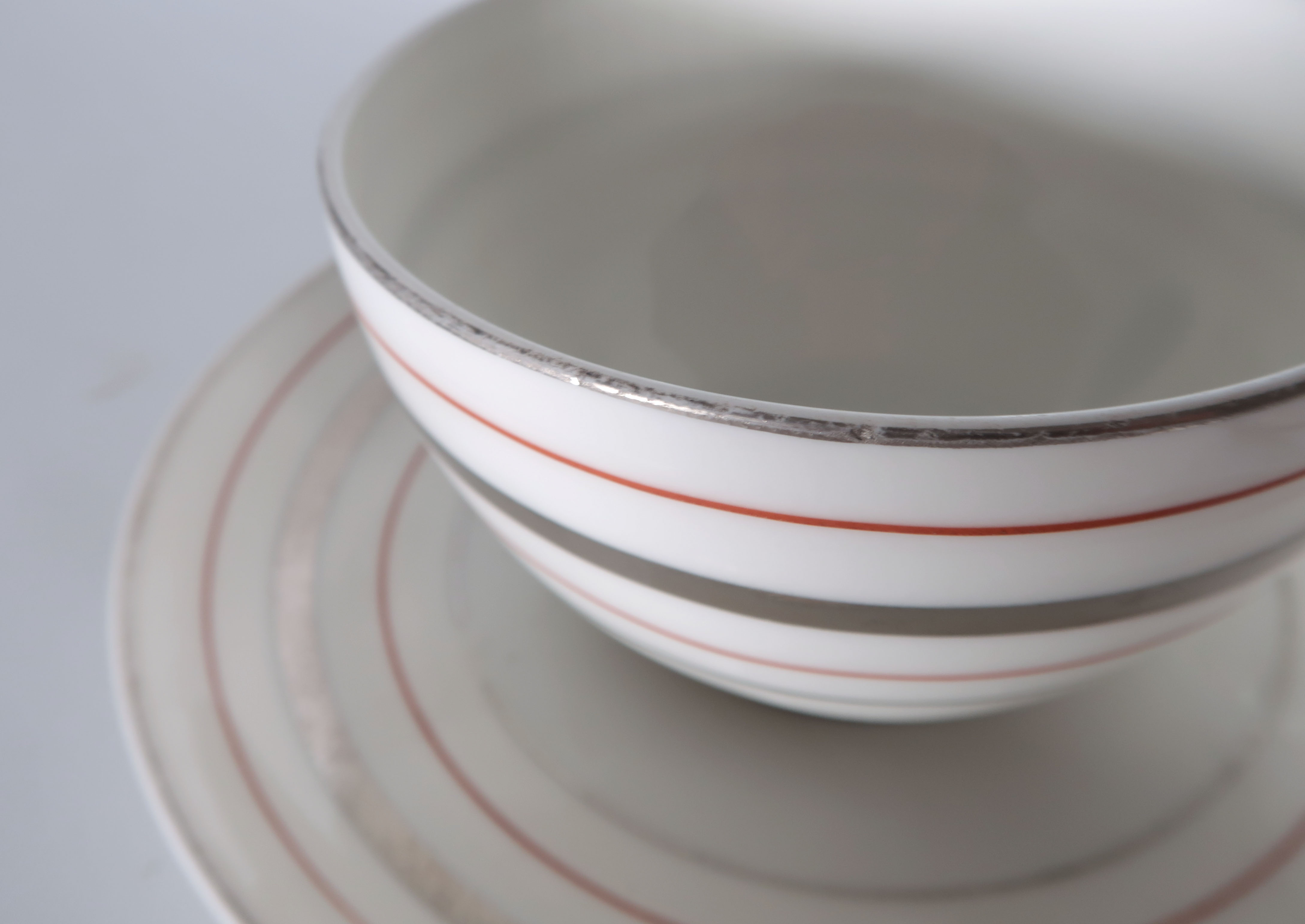 Niet of onleesbaar gesigneerd - Porselein, 14-delig Portugees servies kopen? Bied vanaf 1!