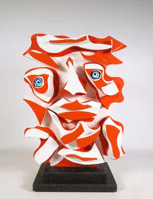 Roja Ting - Beschilderd houten sculptuur op stenen voet (incl. certificaat van echtheid) verkocht voor € 350!